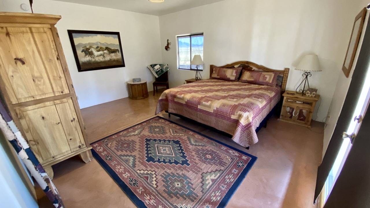 Photo of Bedroom in Elgin