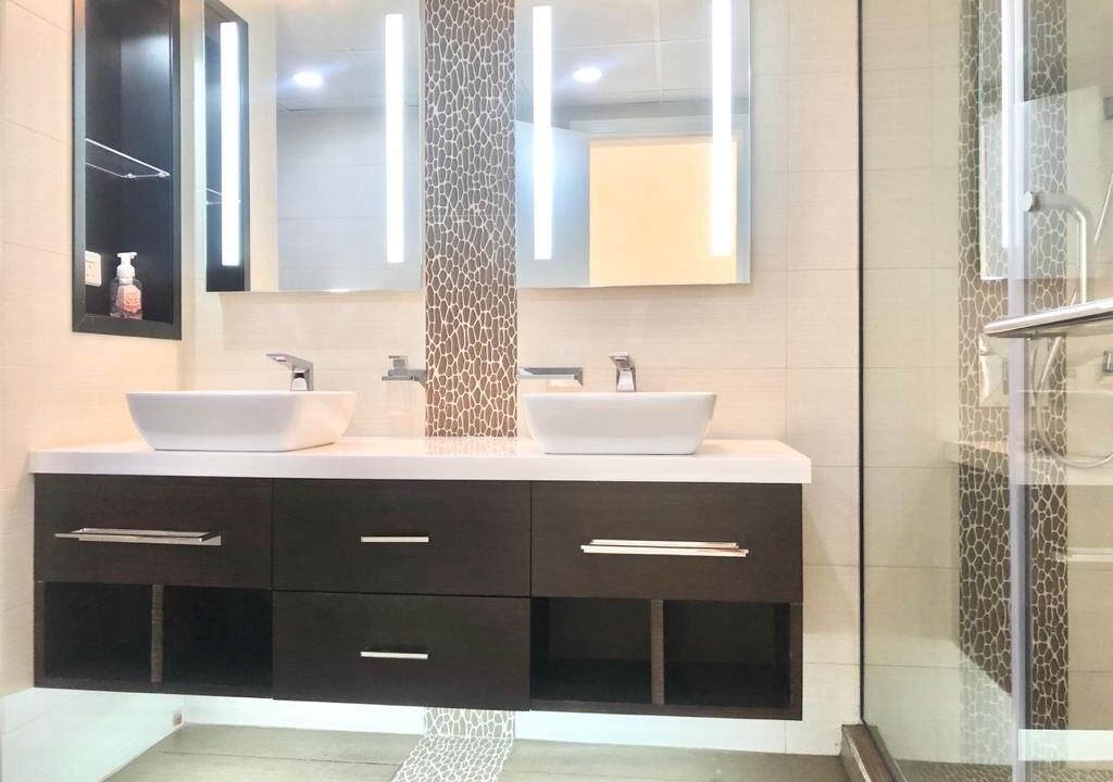 Photo of Bathroom in Al Hamra Village