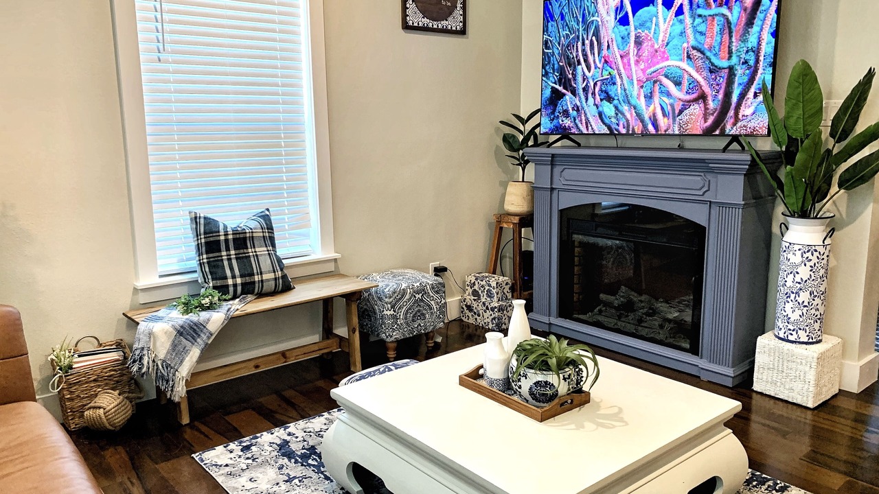 Photo of Livingroom in Grand Prairie