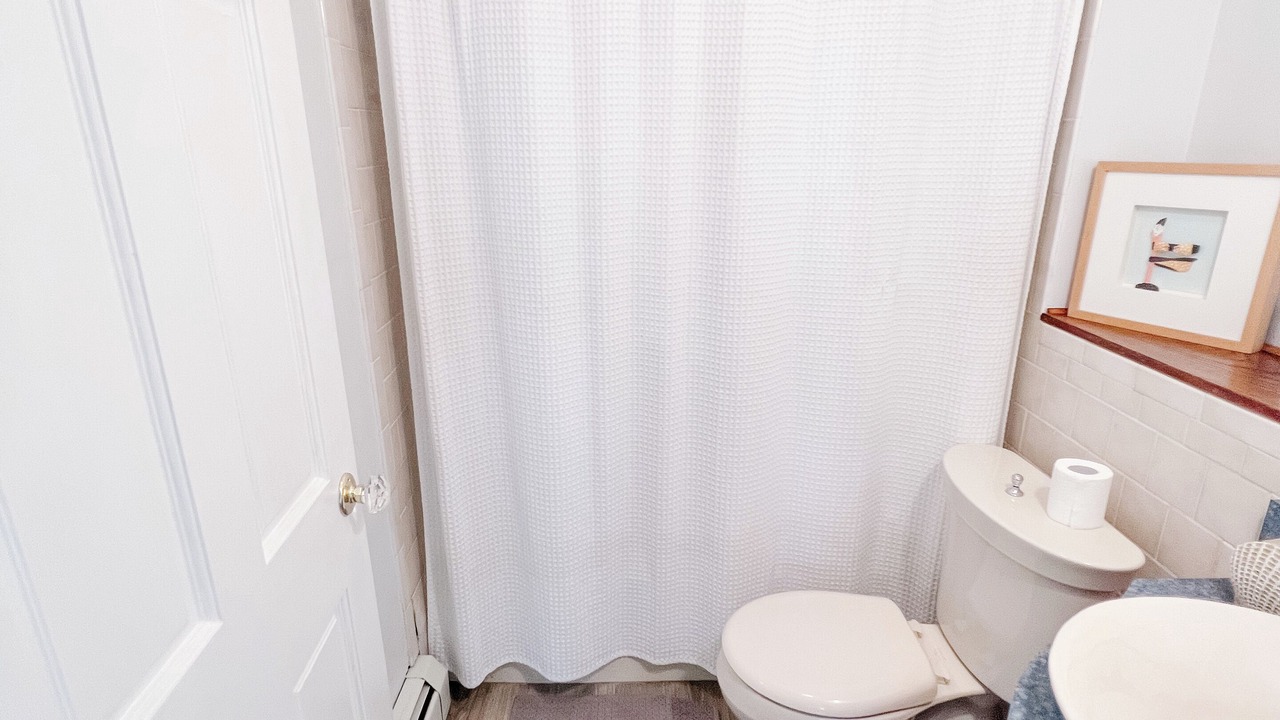 Photo of Bathroom in Bonnet Shores