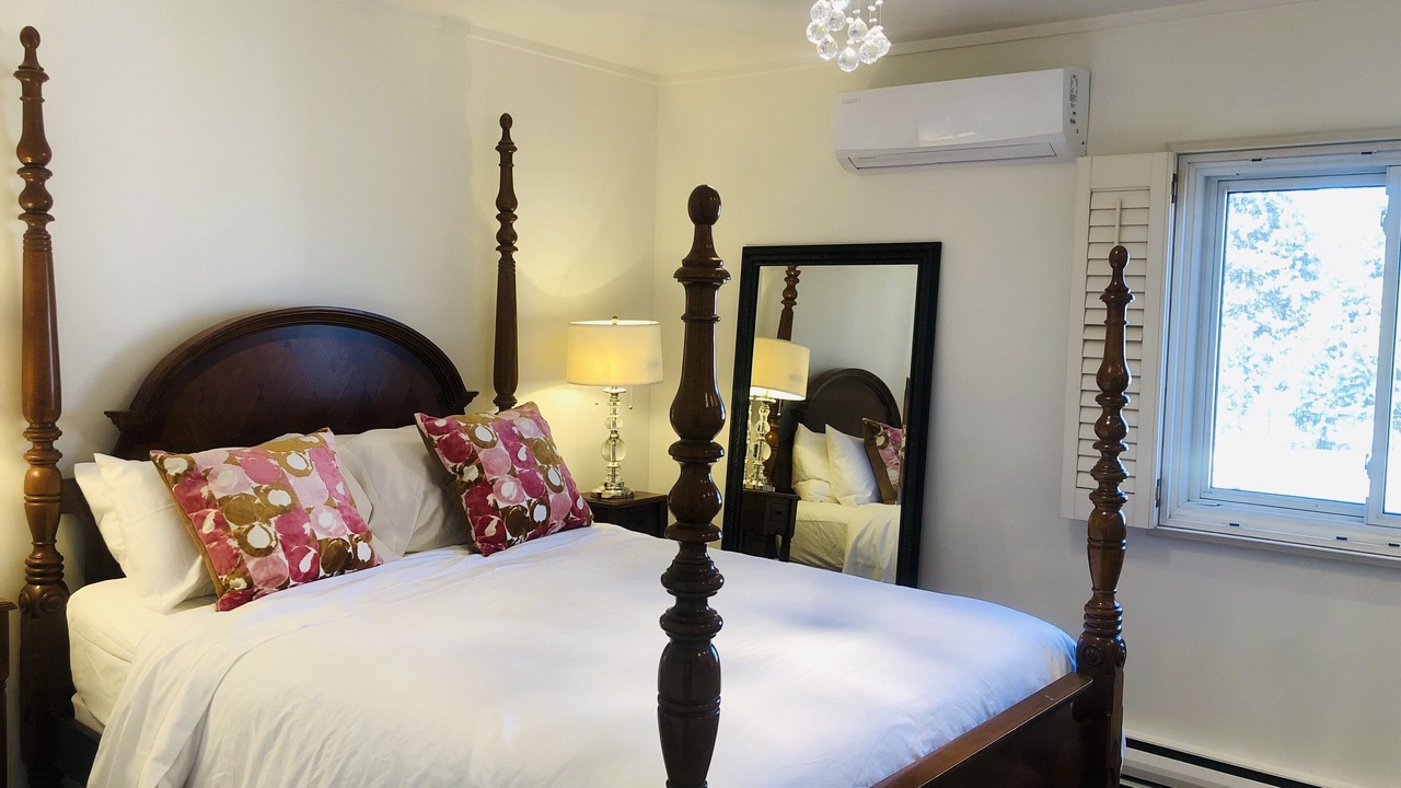 Photo of Bedroom in Niagara-on-the-Lake