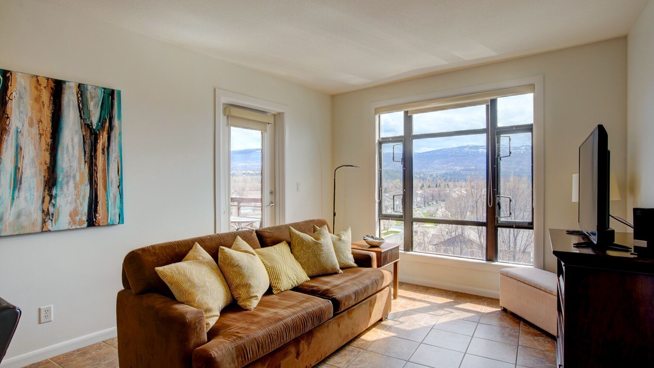 Photo of Livingroom in South Pandosy