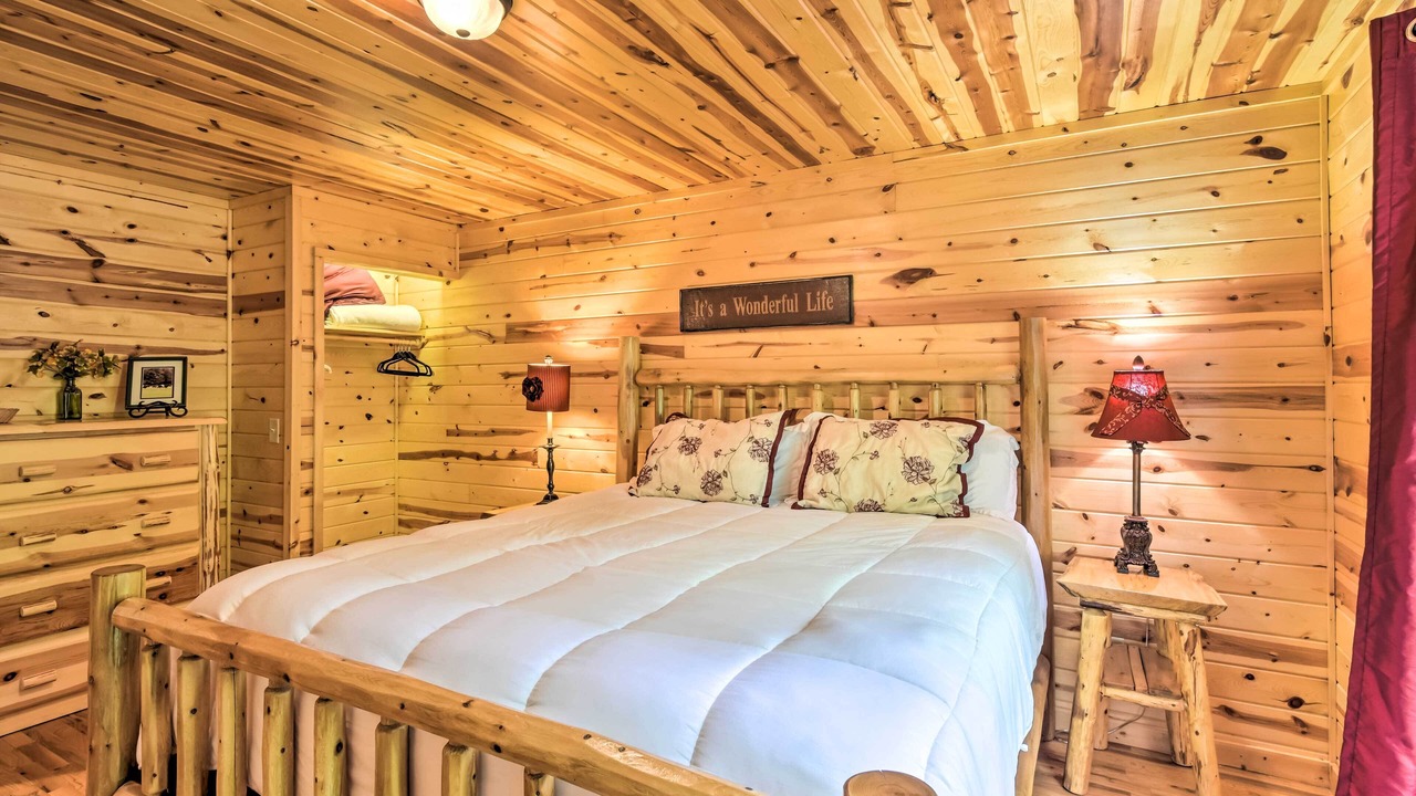 Photo of Bedroom in Helen