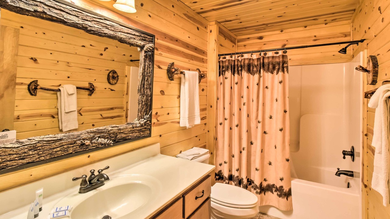 Photo of Bathroom in Helen