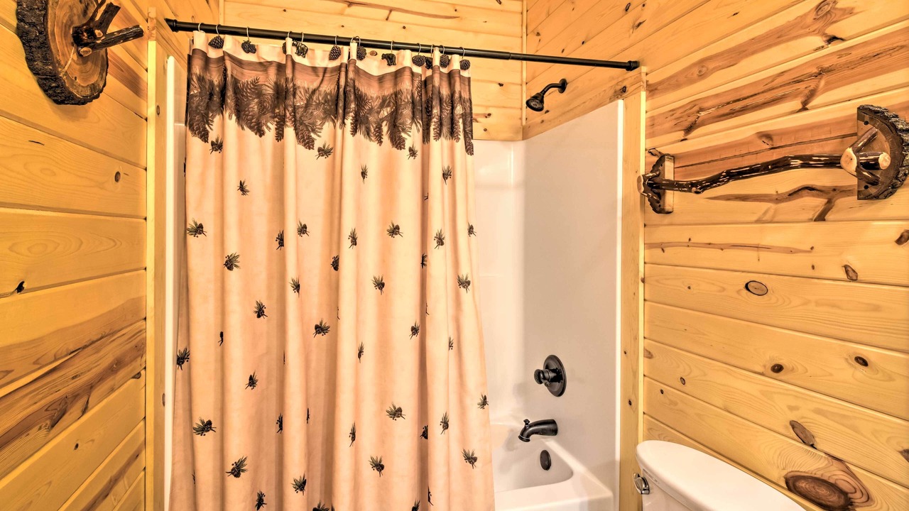 Photo of Bathroom in Helen