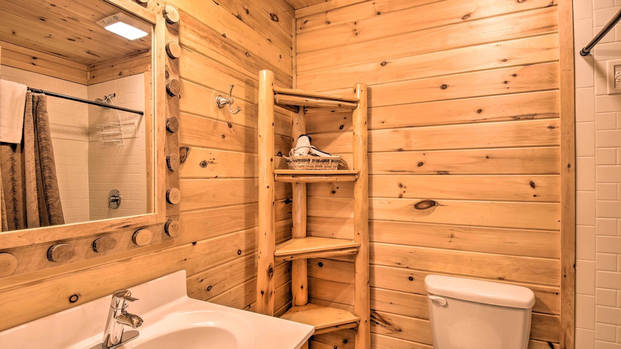 Photo of Bathroom in Helen