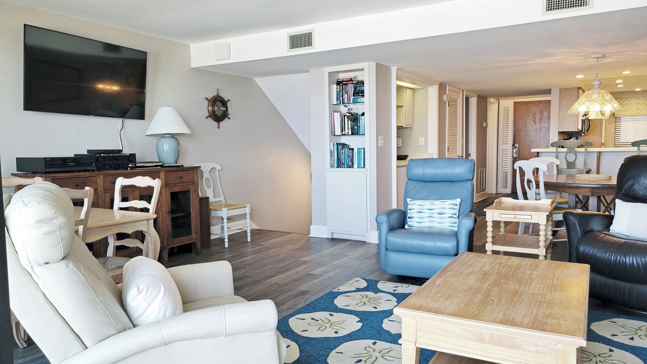 Photo of Livingroom in Litchfield by the Sea