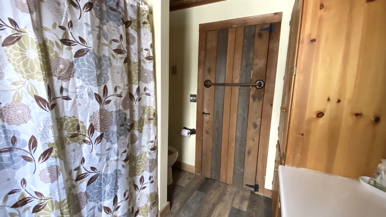 Photo of Bathroom in Camptown