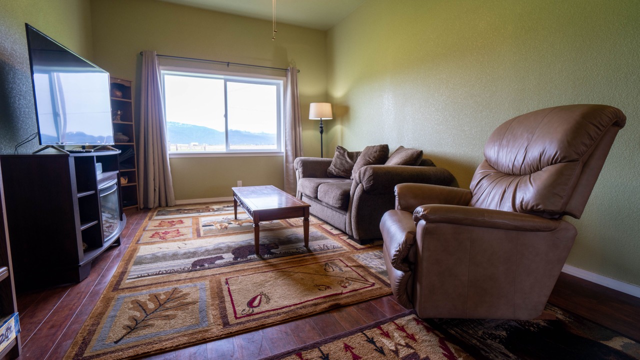 Photo of Livingroom in Fort Klamath