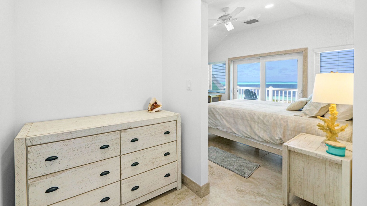 Photo of Bedroom in Spanish Wells
