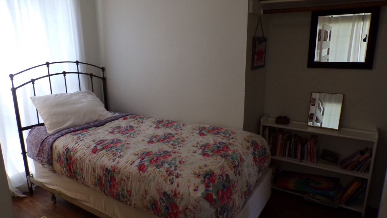 Photo of Bedroom in Netarts