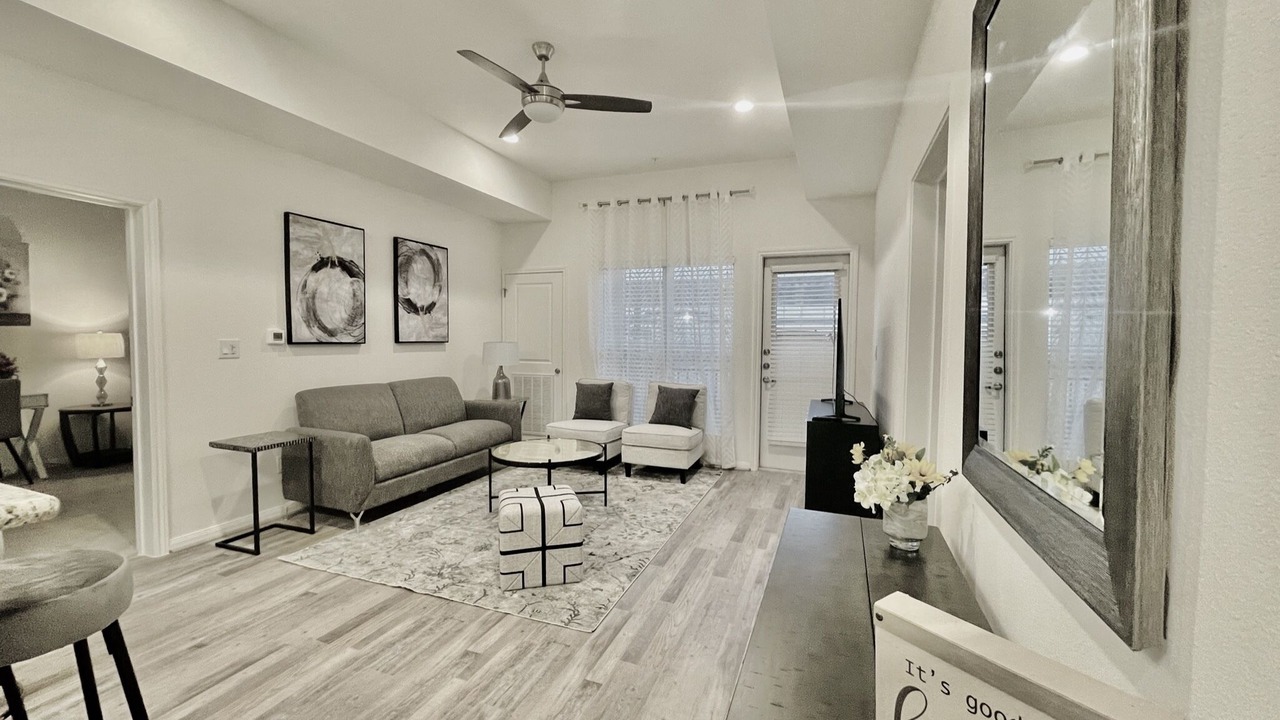 Photo of Livingroom in Katy