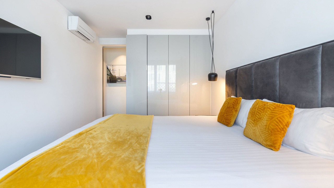 Photo of Bedroom in Bercy