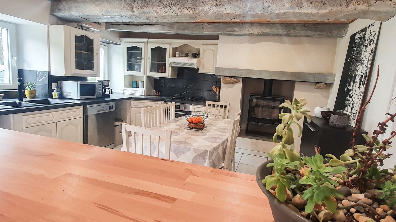 Photo of Kitchen in La Croix-Hellean