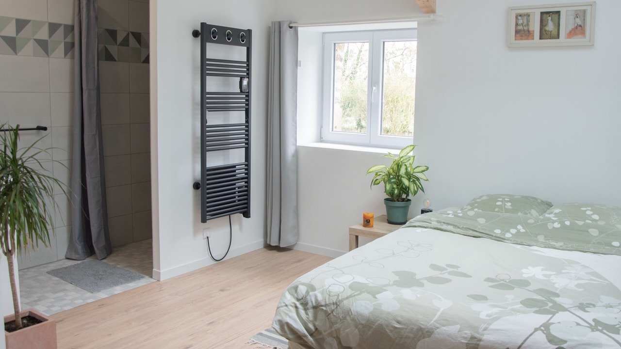 Photo of Bedroom in La Croix-Hellean