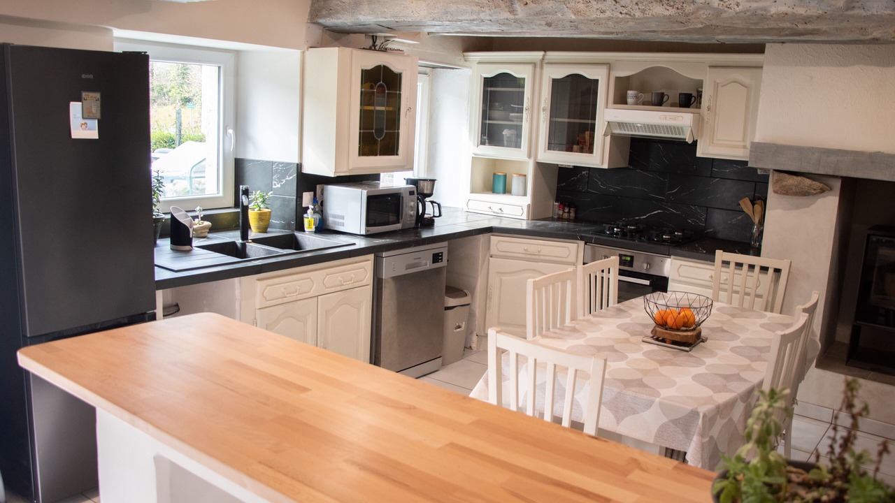 Photo of Kitchen in La Croix-Hellean