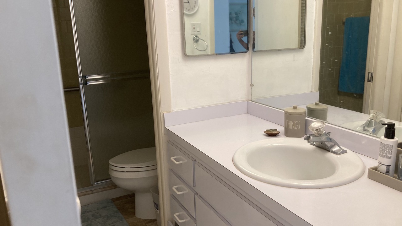Photo of Bathroom in Marathon