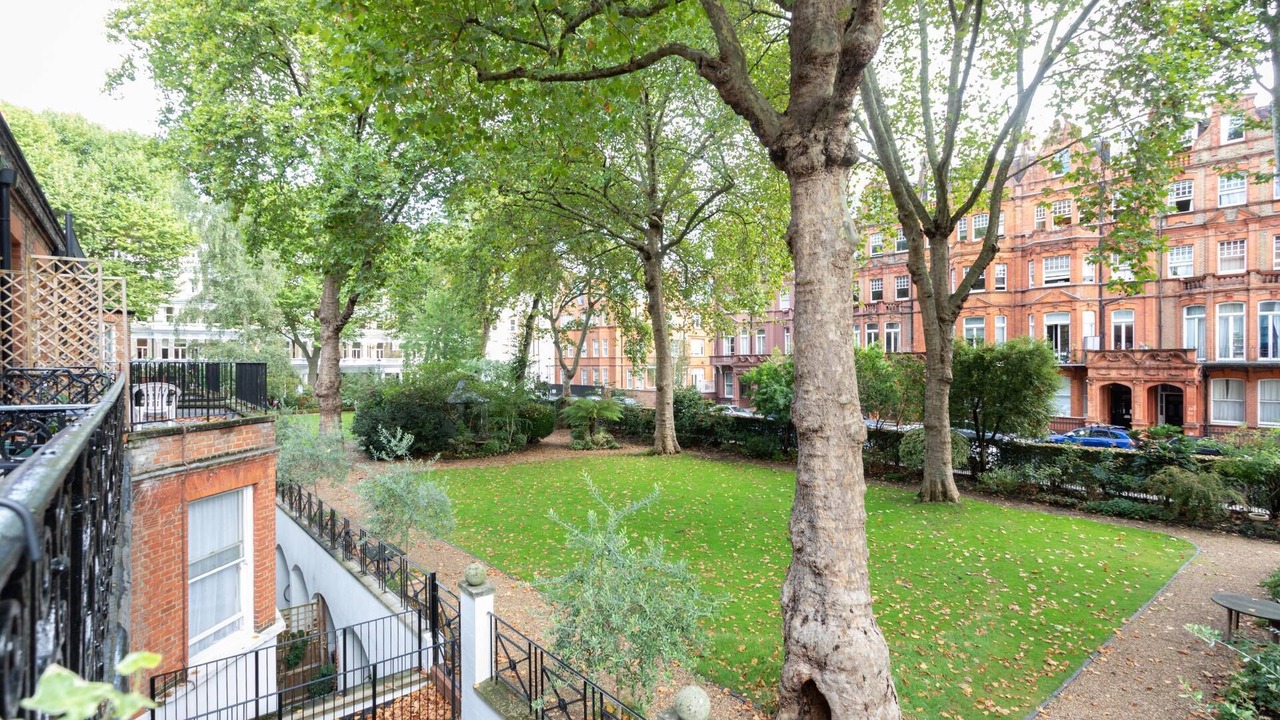 Photo of Outdoor in South Kensington