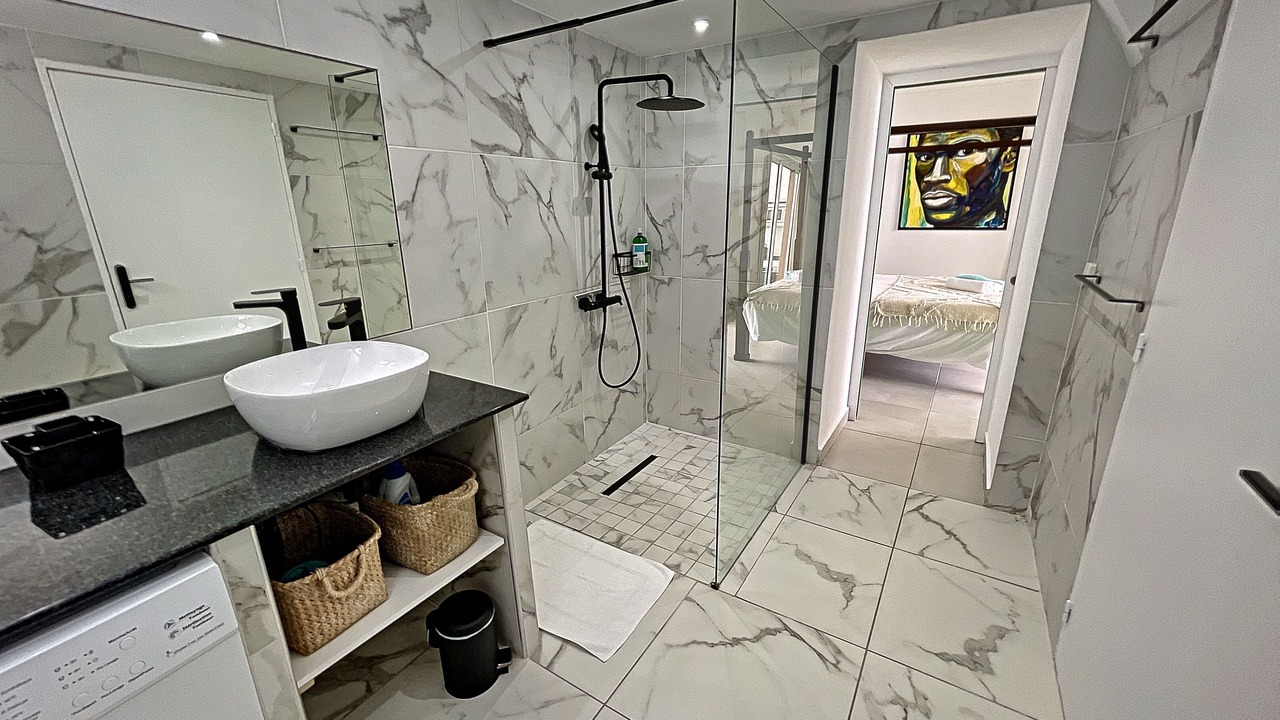Photo of Bathroom in Perinet