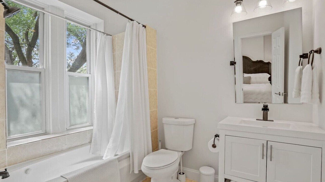 Photo of Bathroom in Truxton Circle