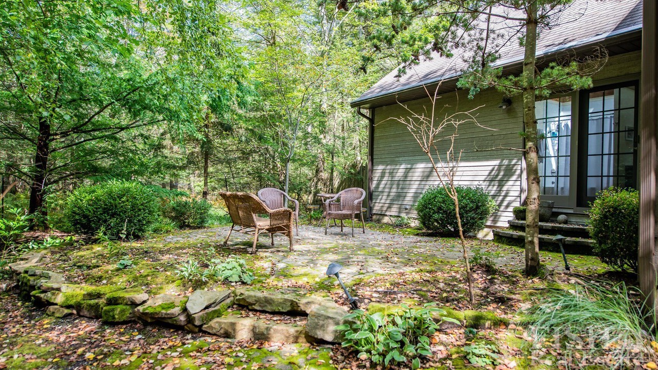 Photo of Patio Balcony in Eagles Mere