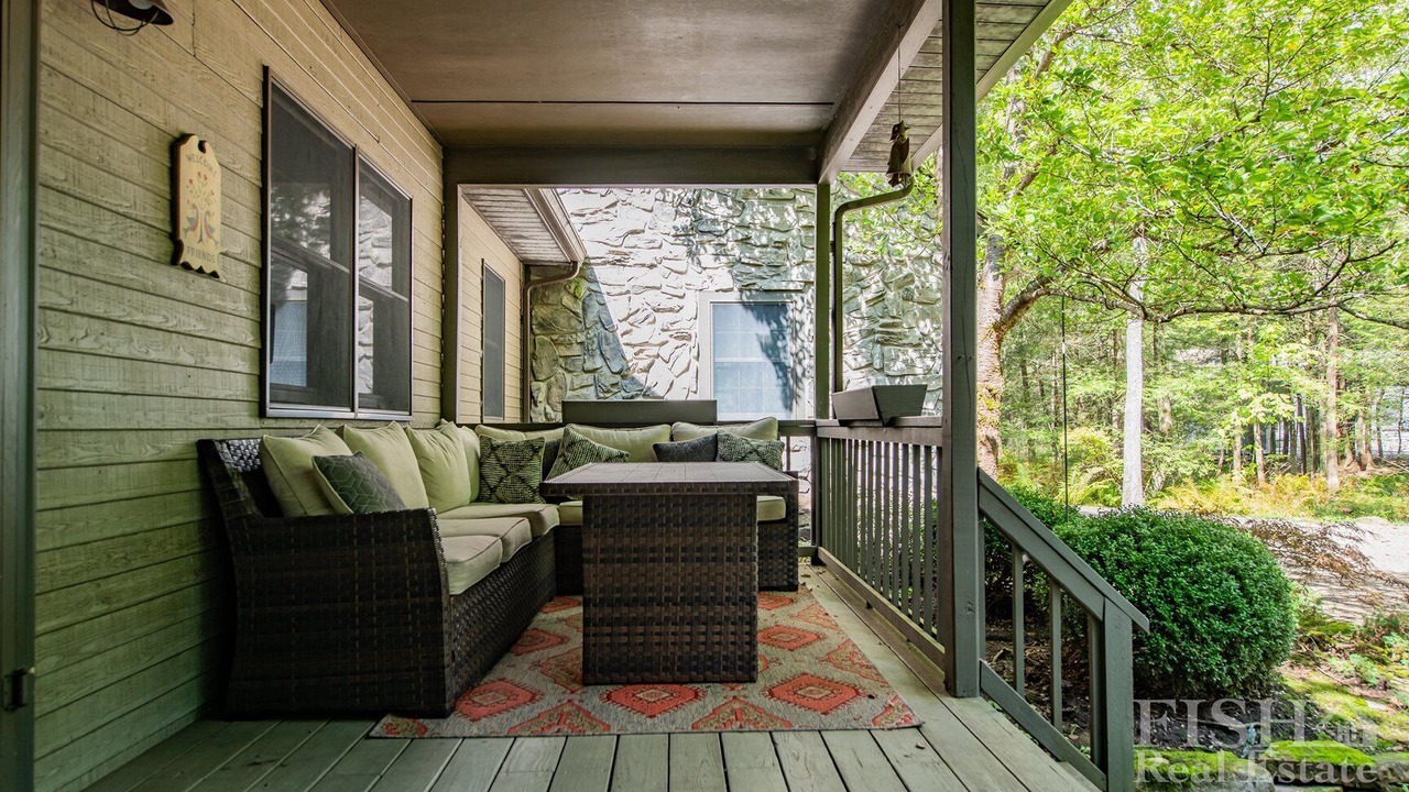 Photo of Patio Balcony in Eagles Mere