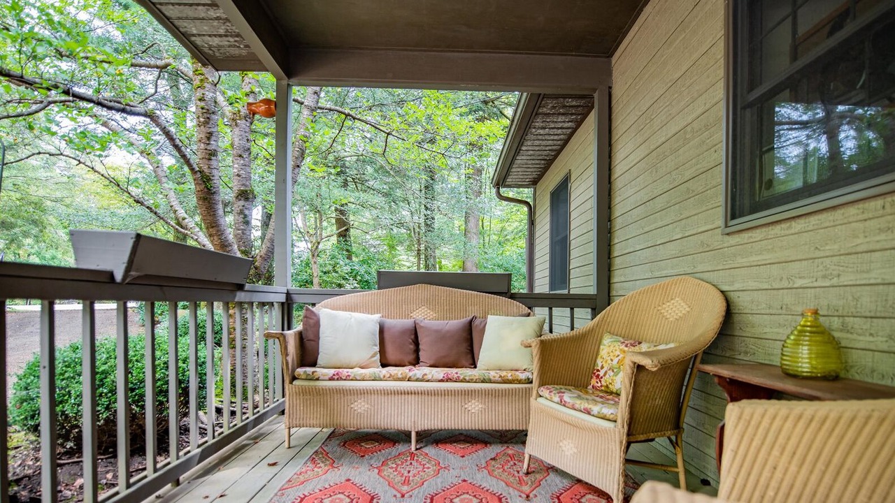 Photo of Patio Balcony in Eagles Mere