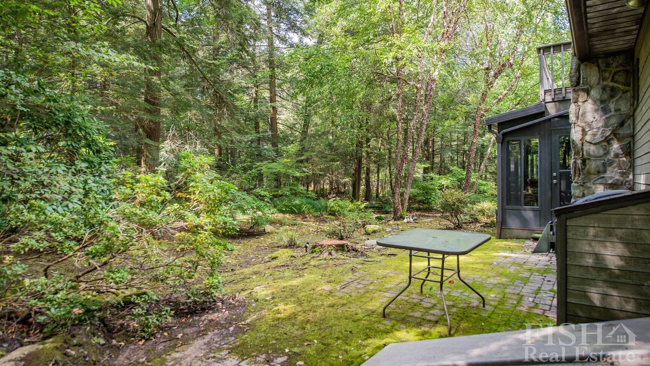 Photo of Patio Balcony in Eagles Mere