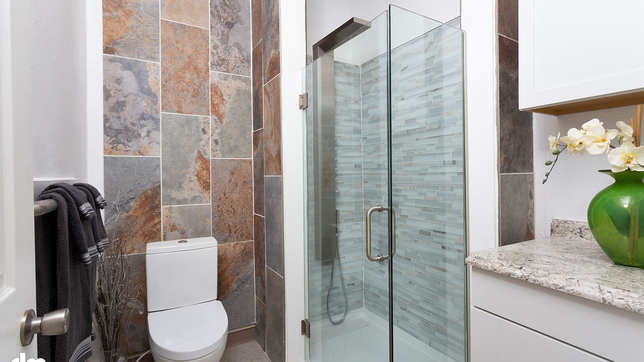 Photo of Bathroom in Abbott Loop