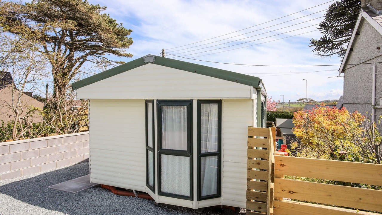 Photo of Outdoor in Dulas
