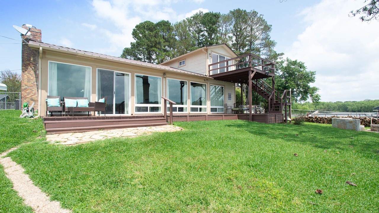 Photo of Outdoor in Carolyn Estates