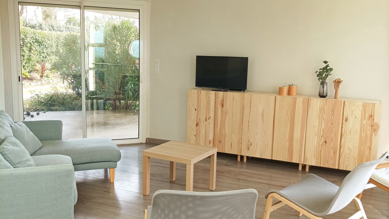 Photo of Livingroom in Plonevez-Porzay