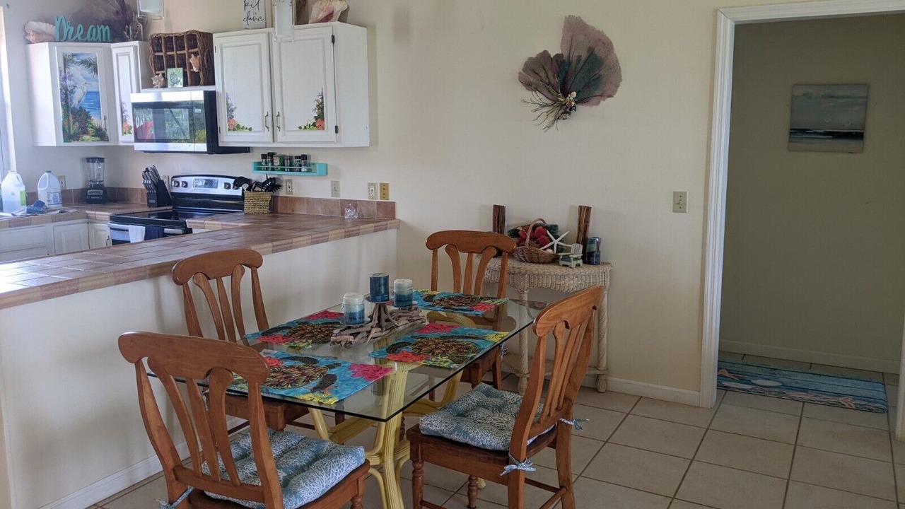 Photo of Kitchen in Green Turtle Cay