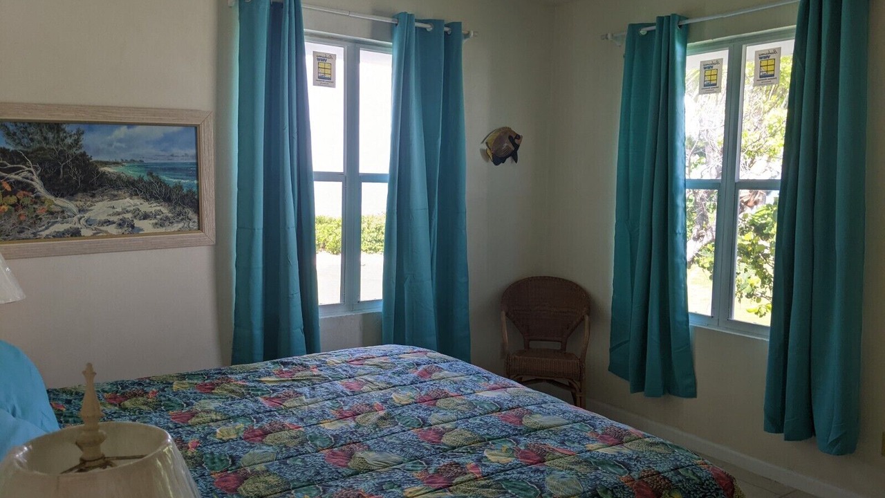 Photo of Bedroom in Green Turtle Cay