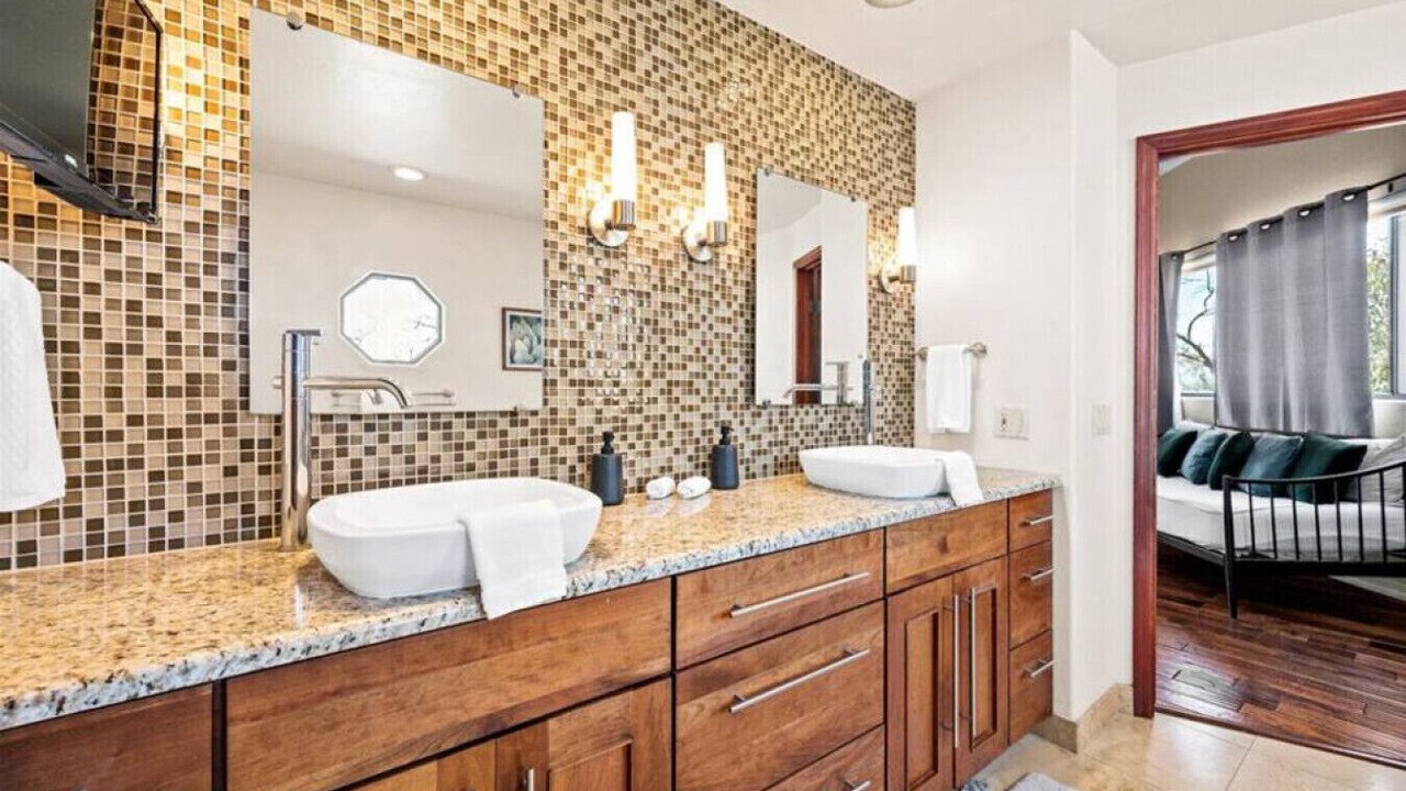 Photo of Bathroom in Heatherwood Hills