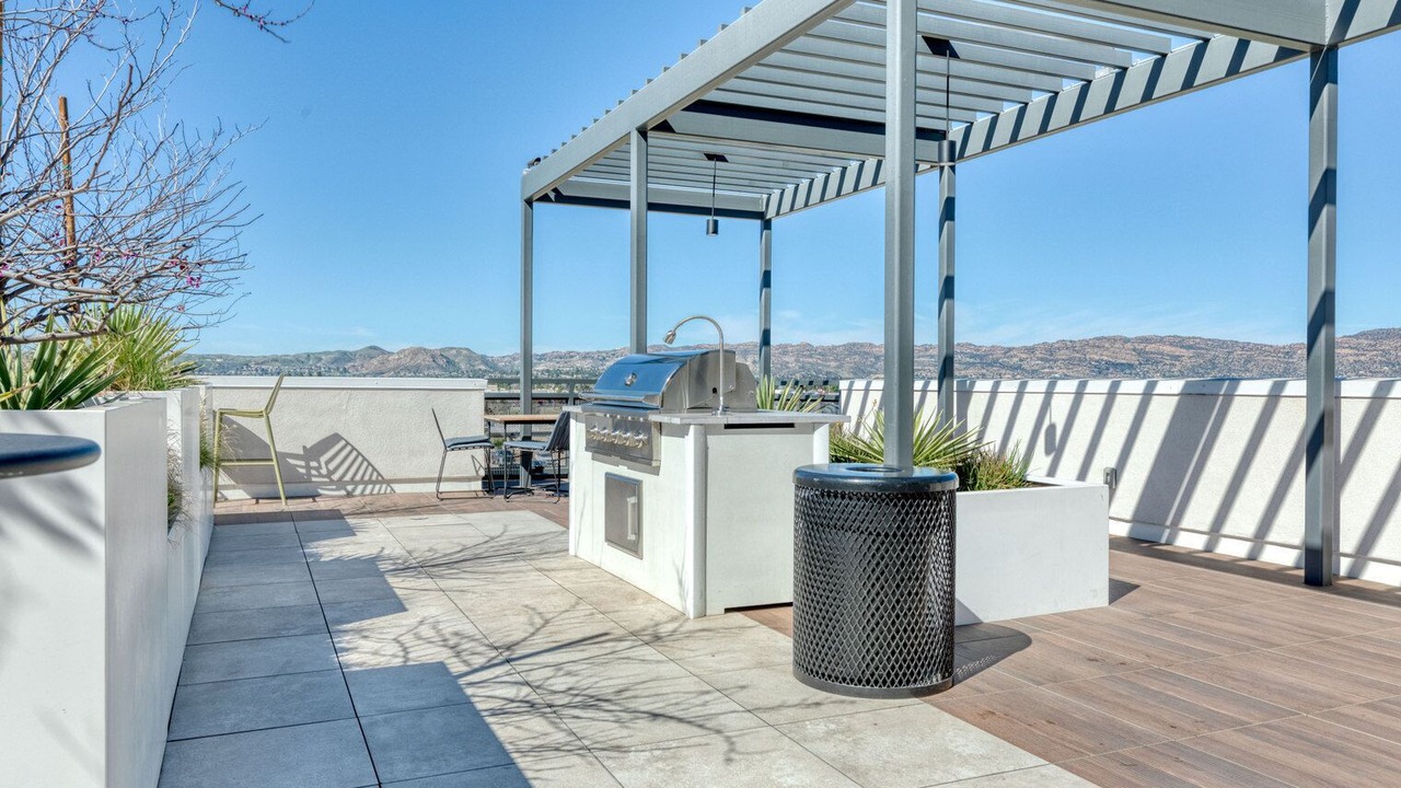 Photo of Outdoor in Warner Center