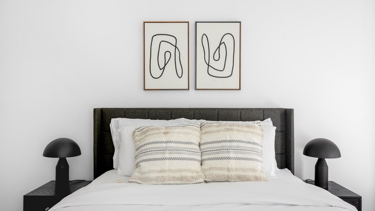 Photo of Bedroom in Warner Center