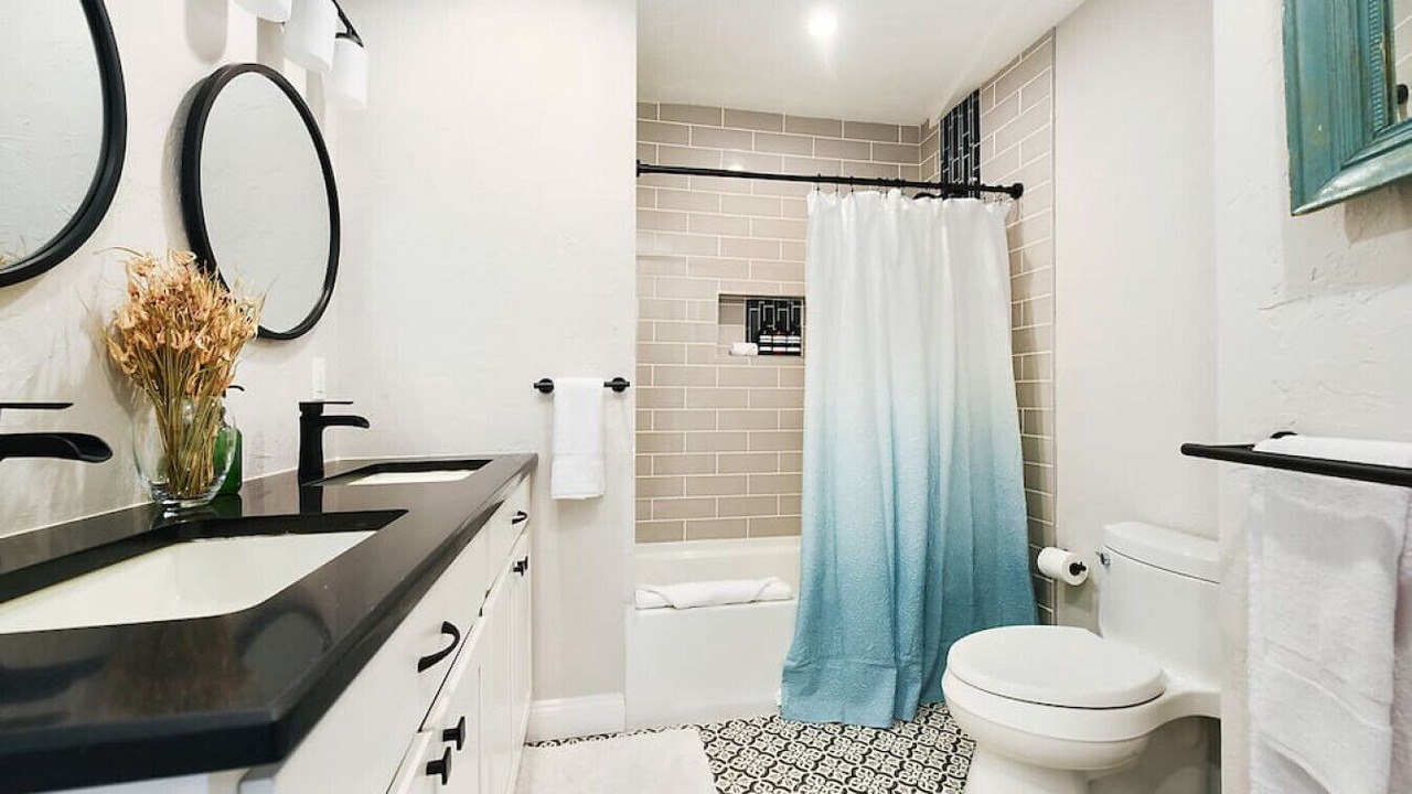 Photo of Bathroom in Lawrenceville