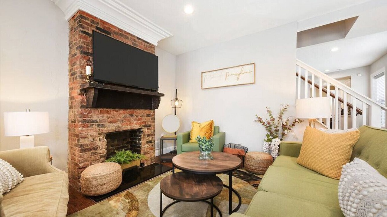 Photo of Livingroom in Lawrenceville