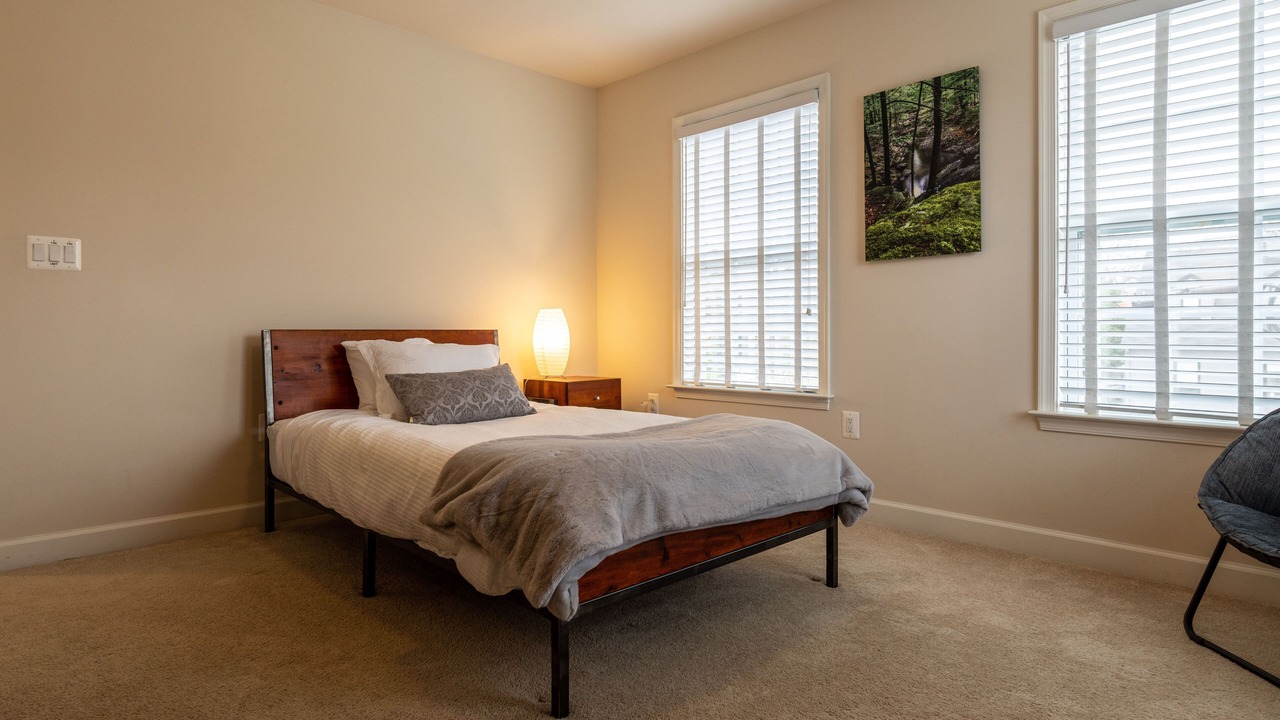 Photo of Bedroom in Virginia Square