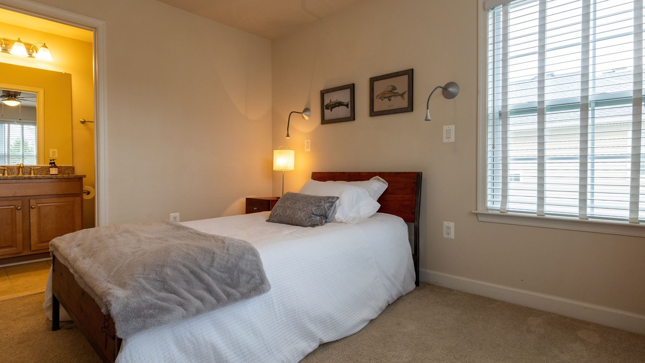 Photo of Bedroom in Virginia Square