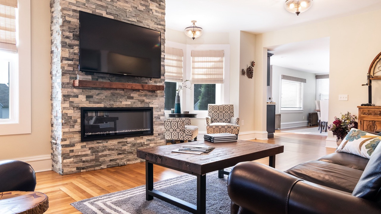 Photo of Livingroom in Charlestown