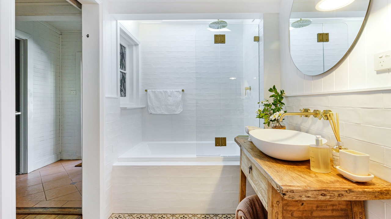 Photo of Bathroom in Leura
