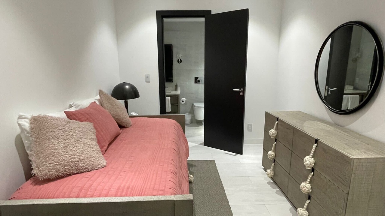 Photo of Bedroom in Palm Cay