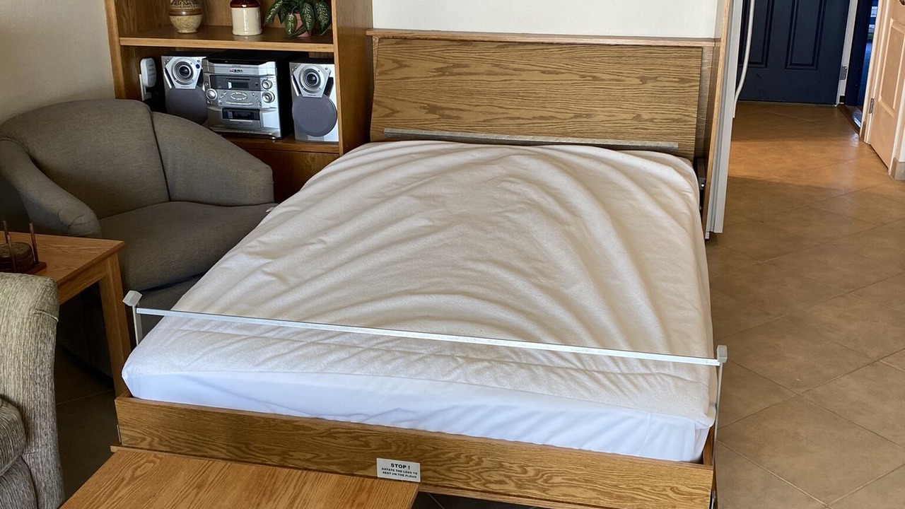 Photo of Bedroom in Lincoln City