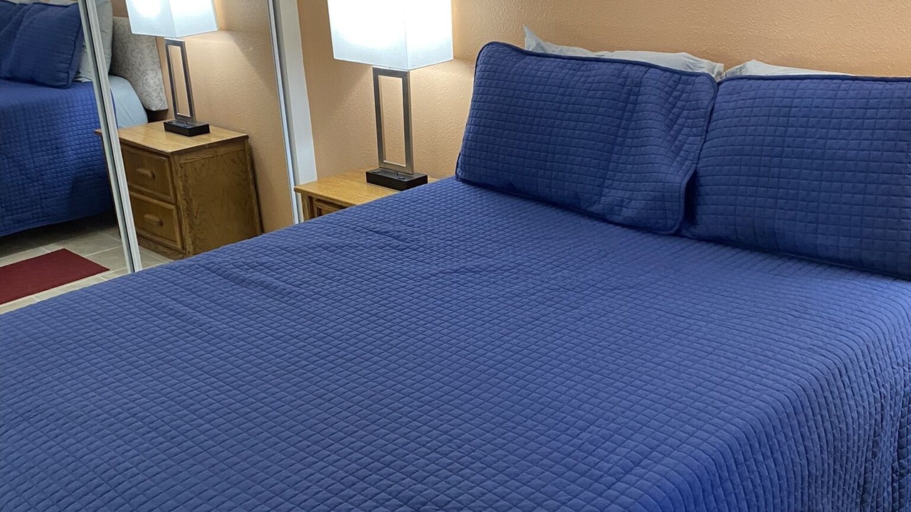 Photo of Bedroom in Lincoln City