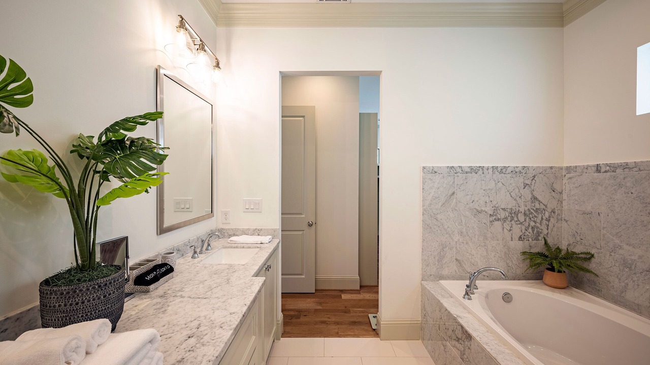 Photo of Bathroom in Neartown
