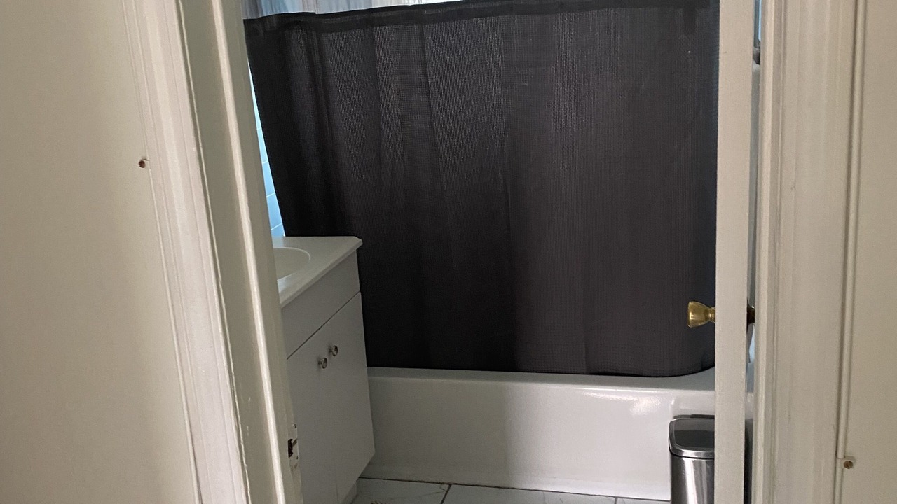 Photo of Bathroom in Hawthorne