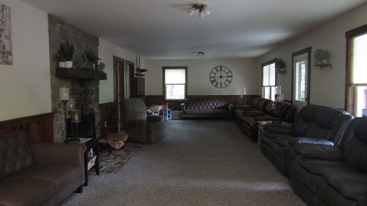 Photo of Livingroom in New Germantown