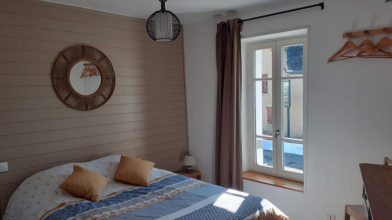 Photo of Bedroom in Josselin